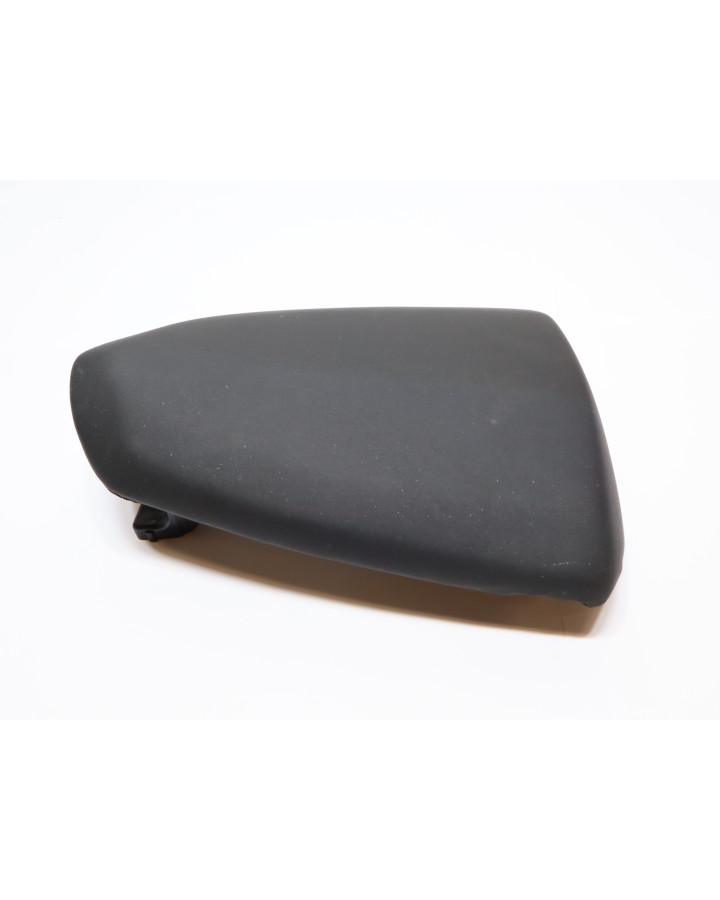 Aprilia RSV1000R, passagerarsadel