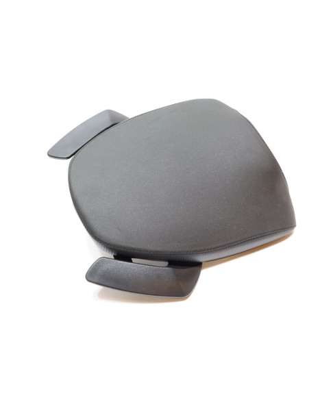 Aprilia Tuono, passagersadel