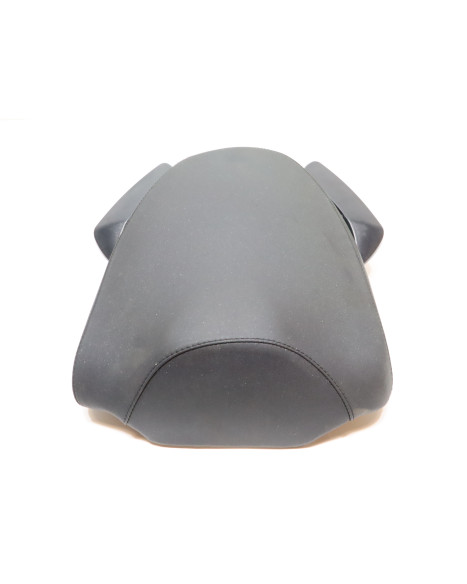 Aprilia Tuono, passagersadel