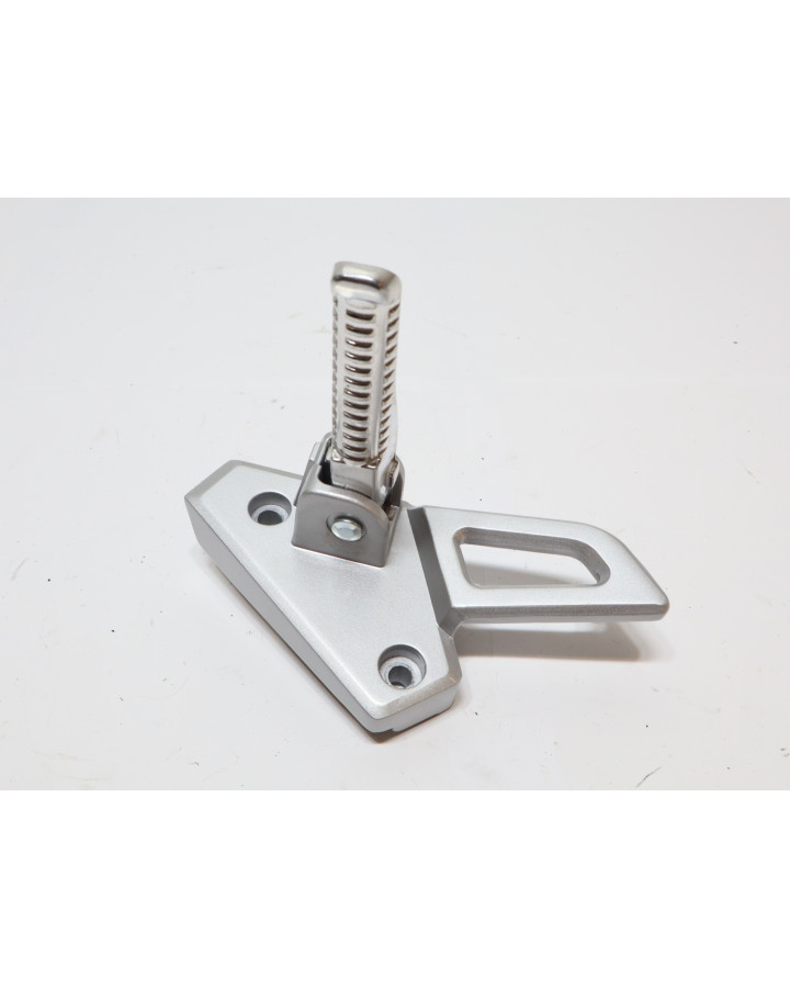 Peugeot Speedfight 3/4, passagerarfotpinne...