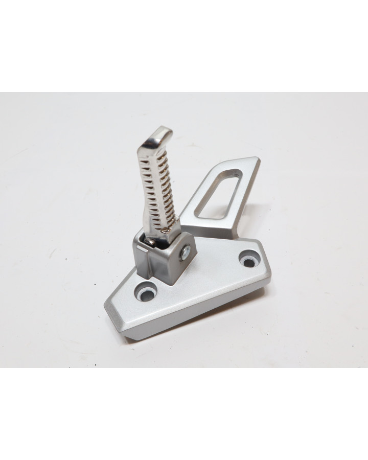 Peugeot Speedfight 3/4, passagerarfotpinne...