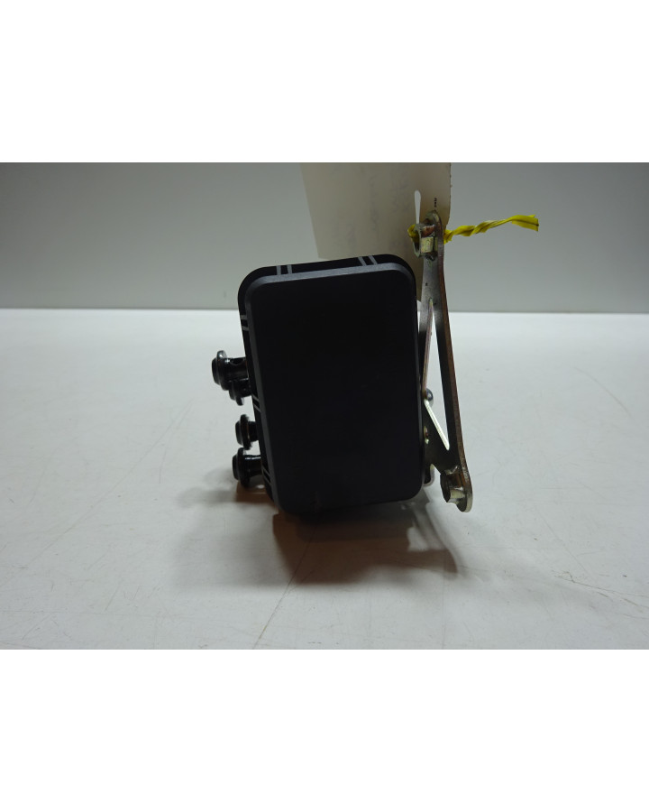 Yamaha XSR900/MT-09, ABS aggregat