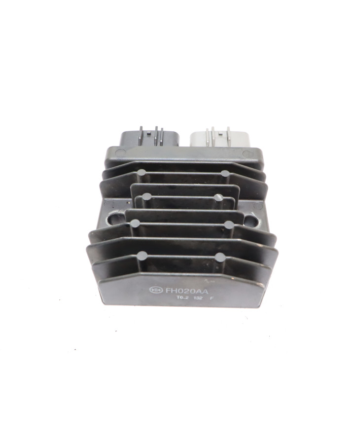 Honda CBR650F, voltregulator