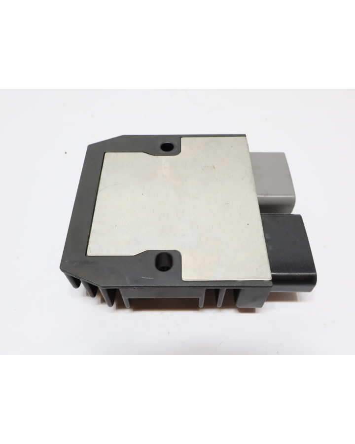 Honda CBR650F, voltregulator