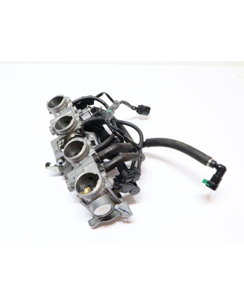 Honda CBR650F, gasspjäll/insprut 2