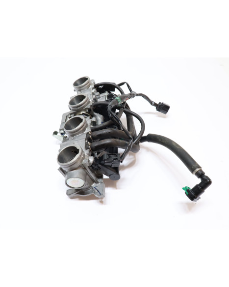 Honda CBR650F, gasspjäll/insprut