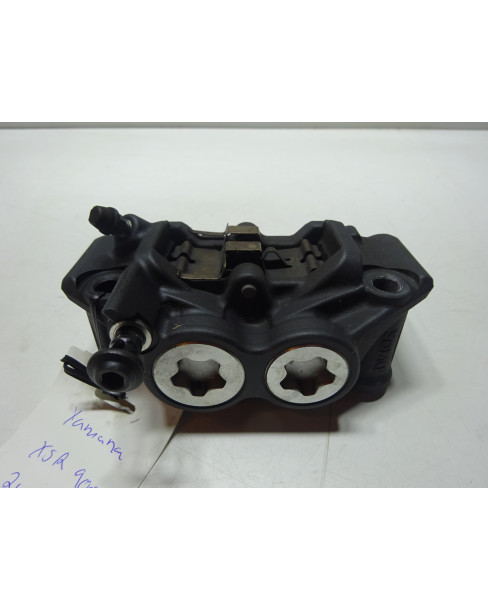 Yamaha XSR900, bromsok vänster fram