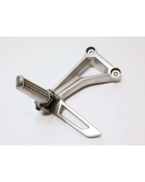 Honda CBR650F, passagerarfotpinne vänster komplett