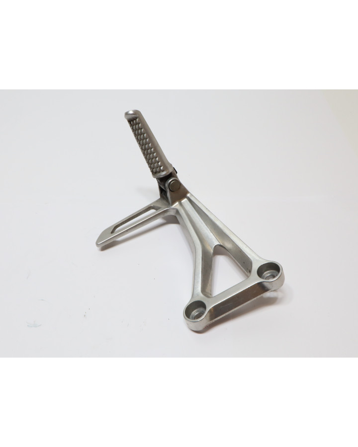 Honda CBR650F, passagerarfotpinne vänster komplett