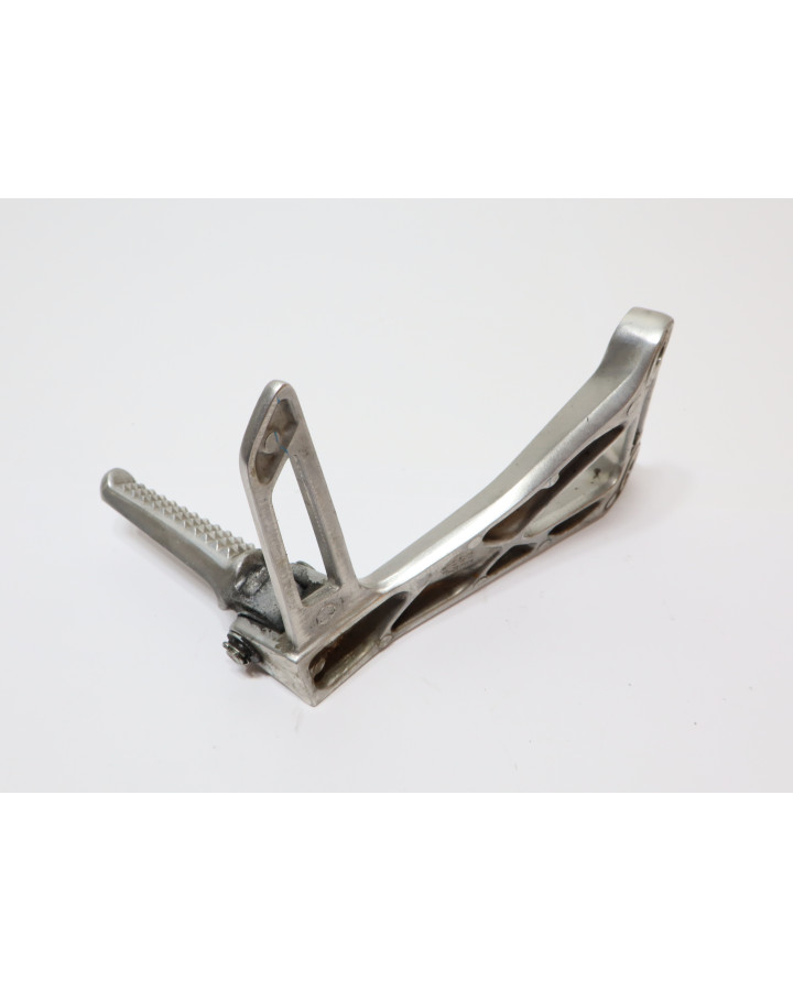 Honda CBR650F, passagerarfotpinne vänster komplett