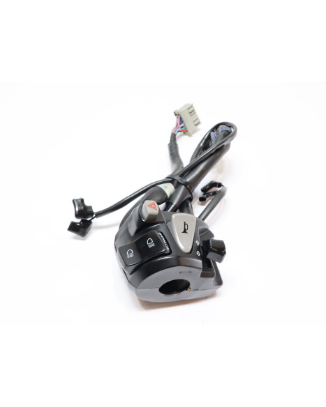 Honda CBR650F, omkopplare vänster