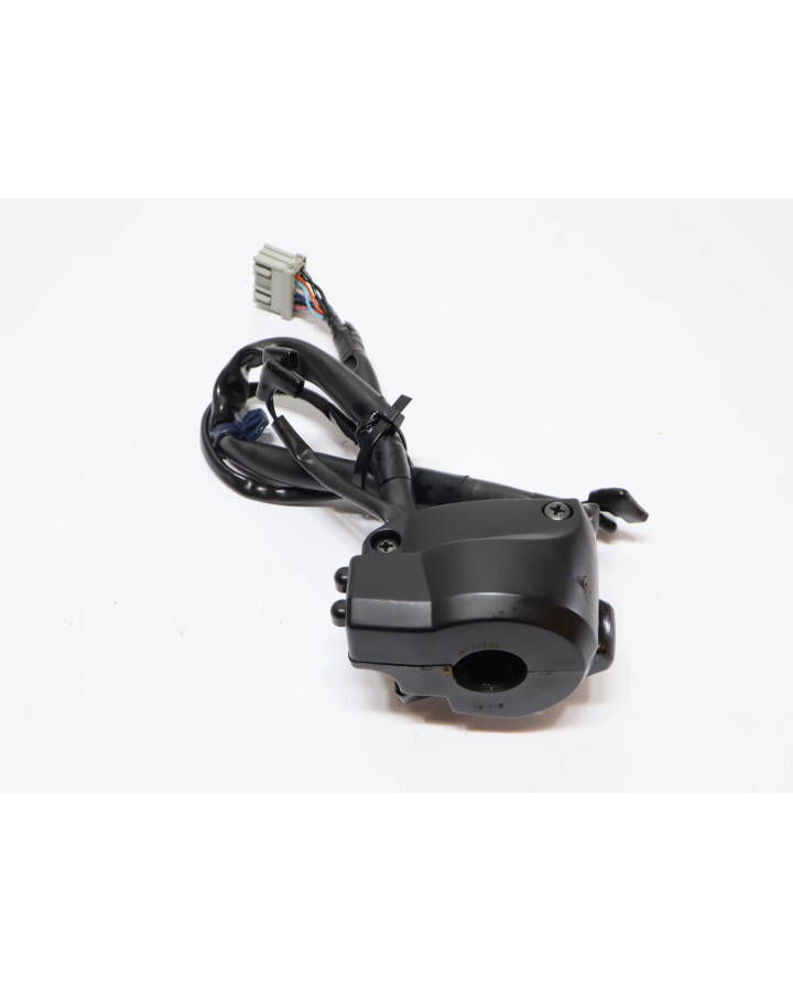 Honda CBR650F, omkopplare vänster