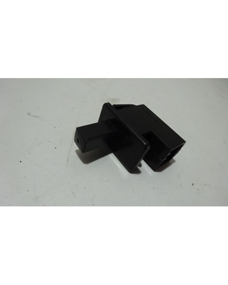 Ligier JS50, dörrkontakt