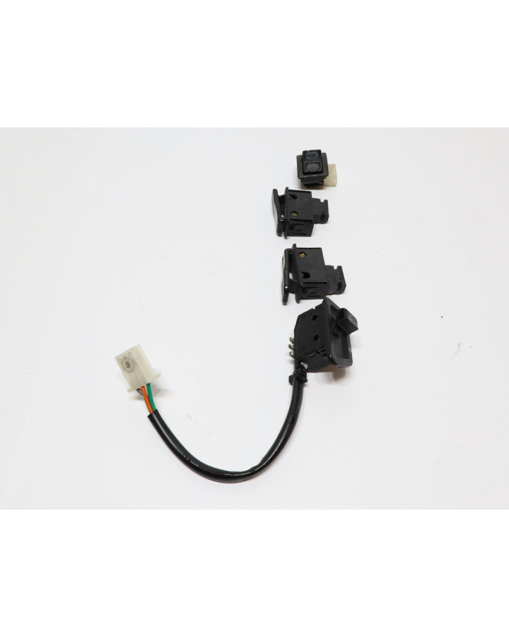 Yamaha Neos, strömställare