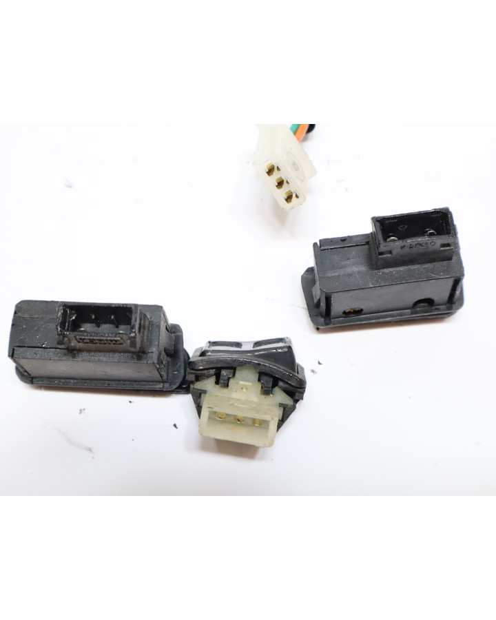 Yamaha Neos, strömställare