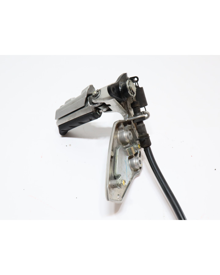 Honda CBR650F, fotpinne höger komplett