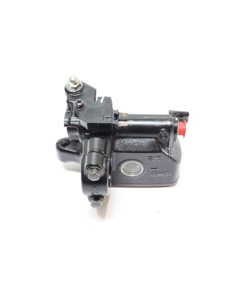 Honda CBR650F, bromscylinder fram