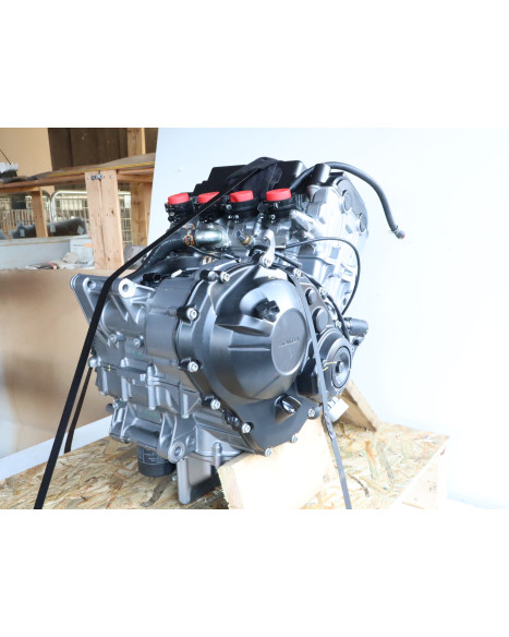 Honda CBR650F, motor