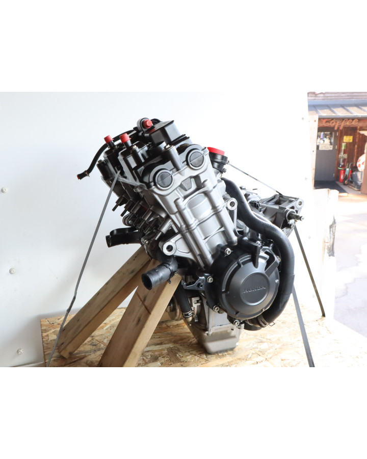 Honda CBR650F, motor