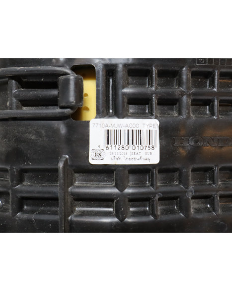 Honda CBR500R, sadel