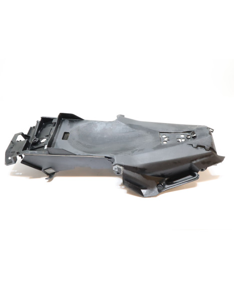 Honda CBR500R, batterilåda/inre stänkskärm