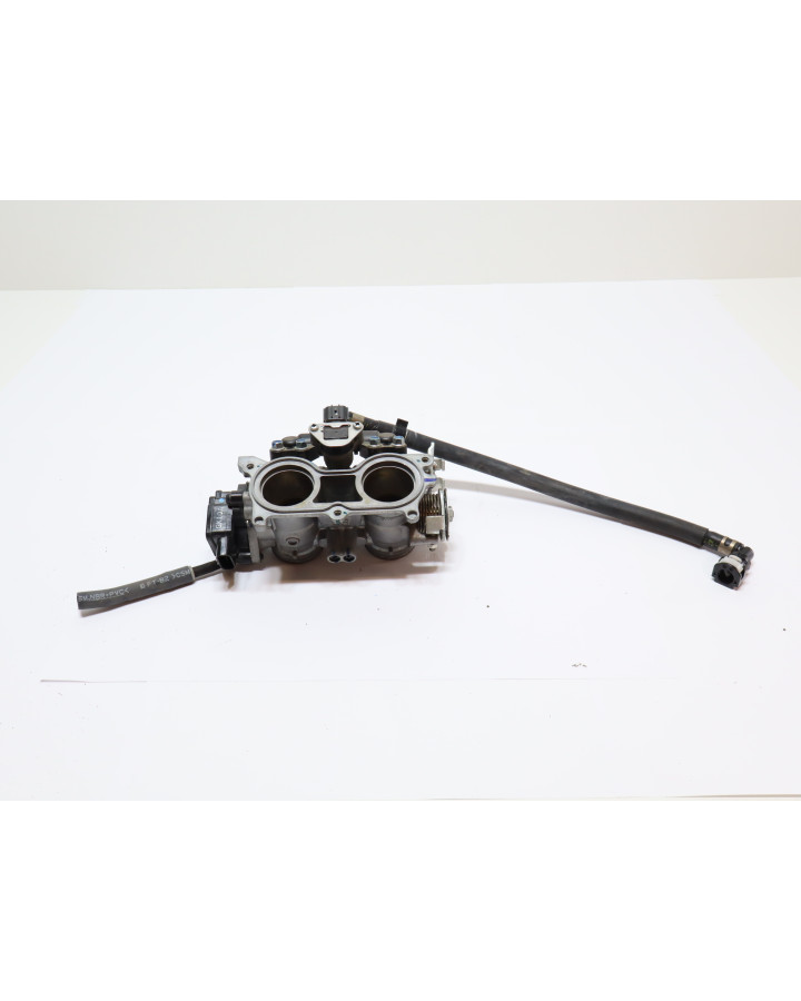 Honda CBR500R, gasspjäll/insprut