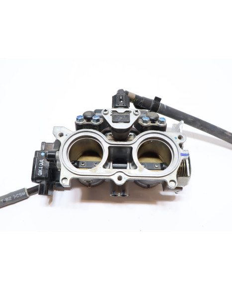 Honda CBR500R, gasspjäll/insprut