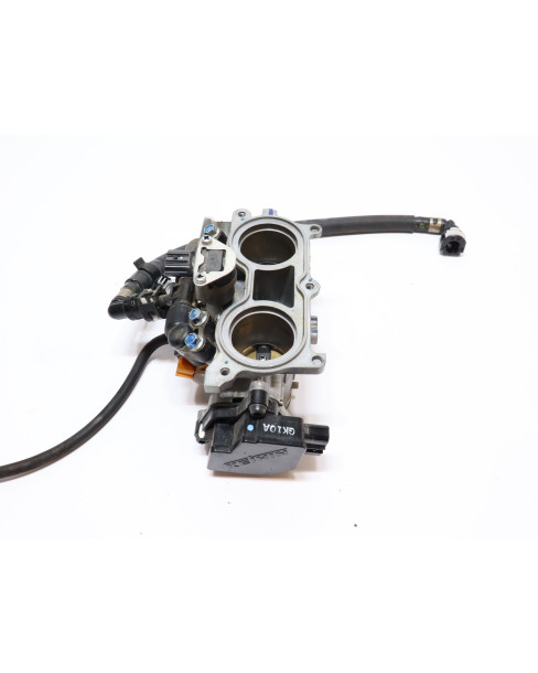 Honda CBR500R, gasspjäll/insprut 2