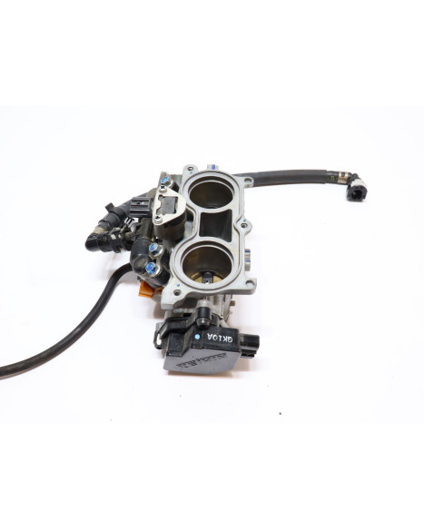 Honda CBR500R, gasspjäll/insprut