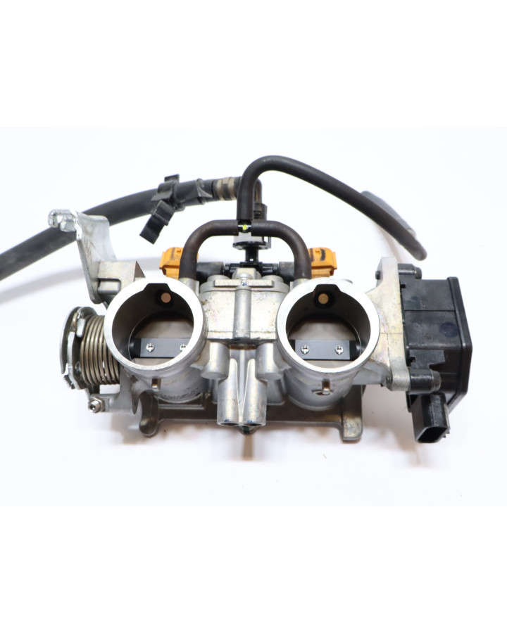 Honda CBR500R, gasspjäll/insprut