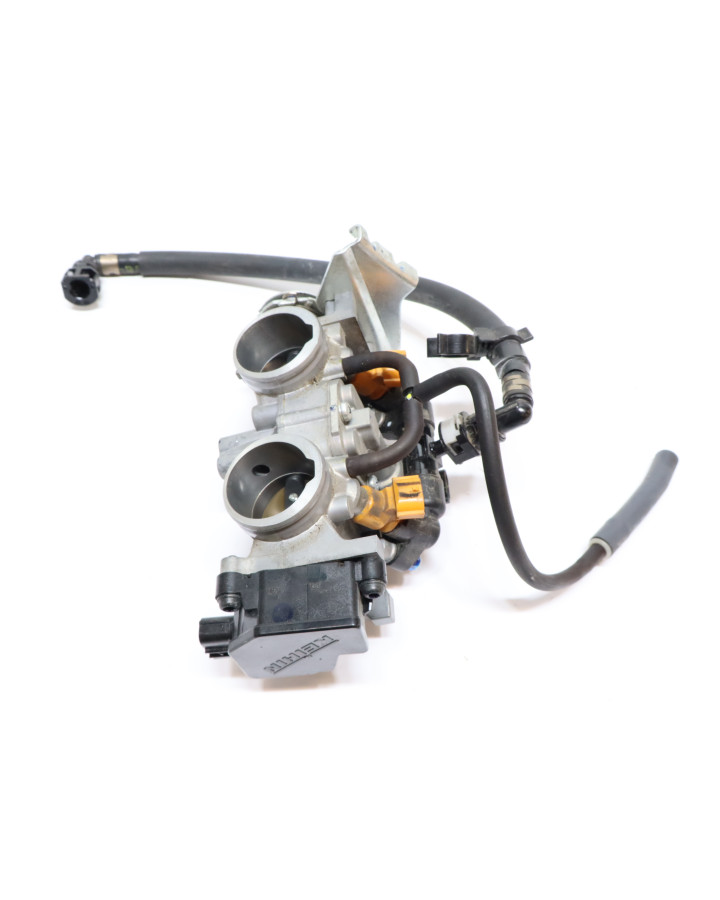 Honda CBR500R, gasspjäll/insprut