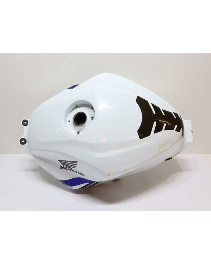 Honda CBR500R, bränsletank