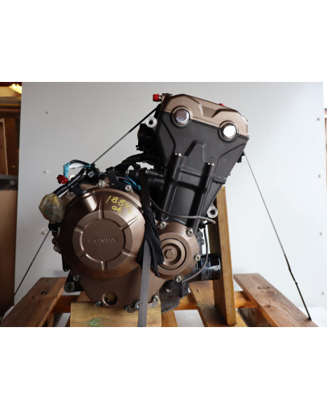 Honda CBR500R, motor