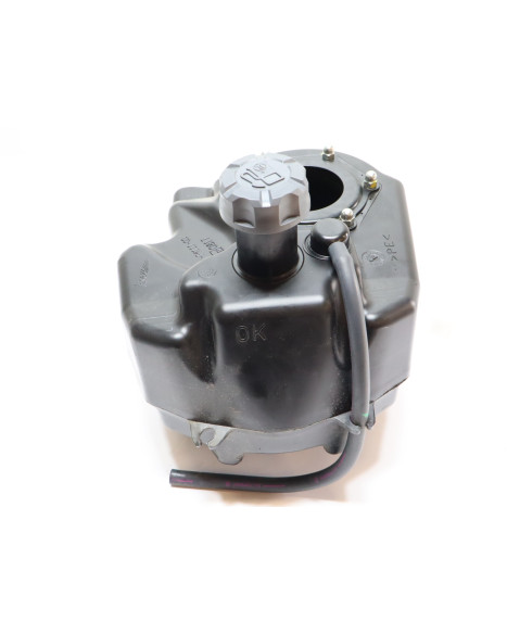 Yamaha Aerox, bränsletank