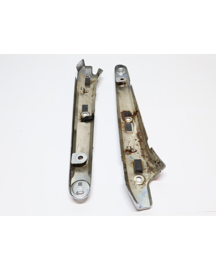 Honda VT750 Shadow, fäste bakskärm (par)