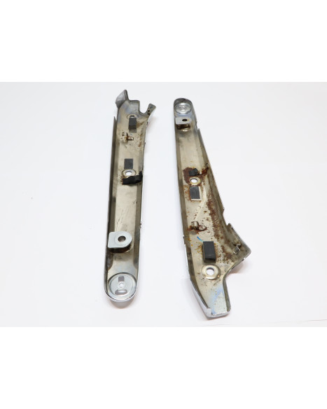 Honda VT750 Shadow, fäste bakskärm (par)