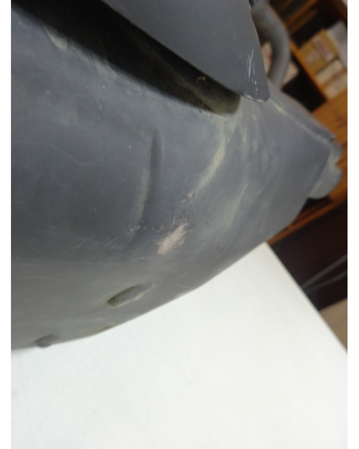 Yamaha XSR900, avgassystem