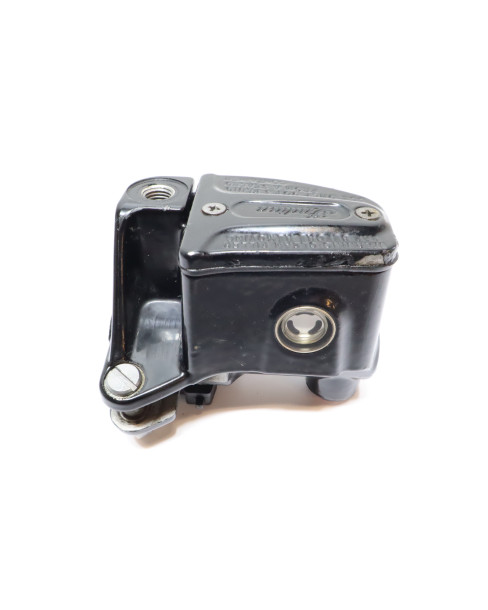 Indian Scout, bromscylinder fram 2