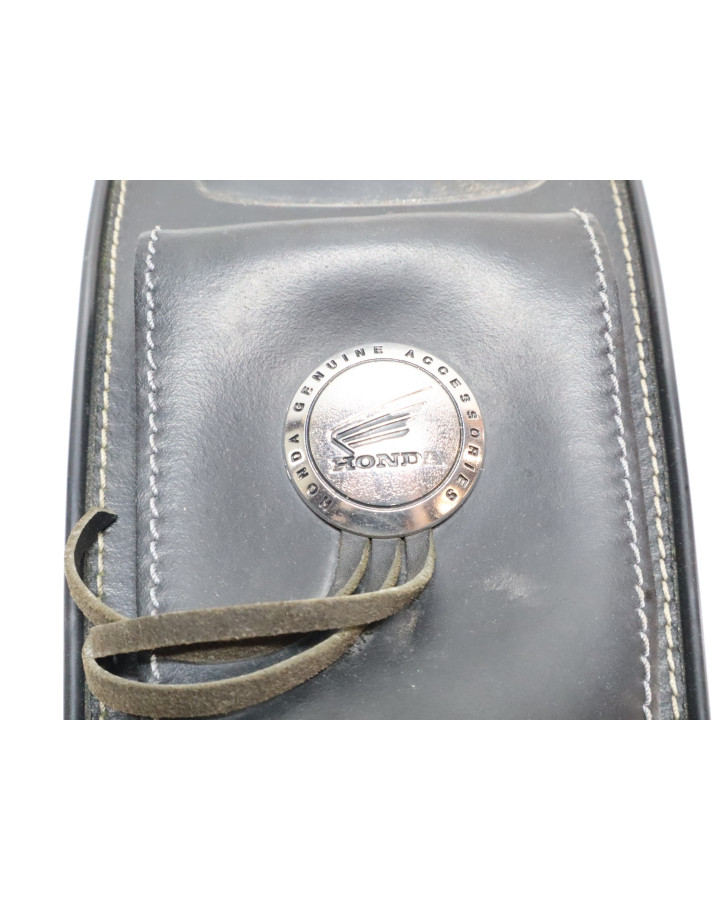 Honda VT750 Shadow, tankväska