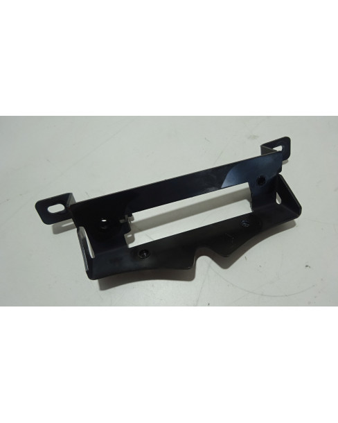 Ligier JS50, fäste huvlås 2