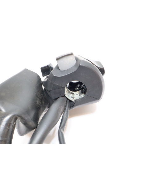 Honda CBR500R, omkopplare vänster