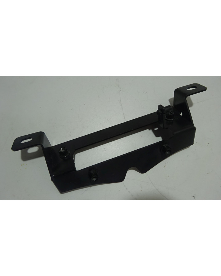 Ligier JS50, fäste huvlås