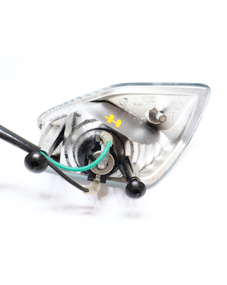 Yamaha Aerox, blinkers höger fram