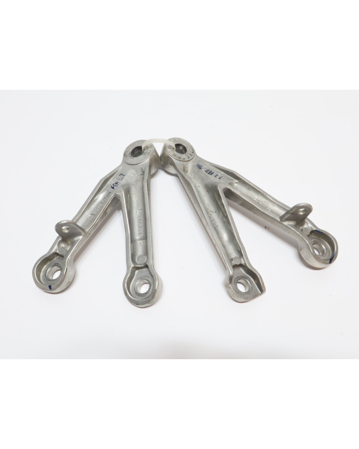 Honda CBR650F, motorfäste (par)