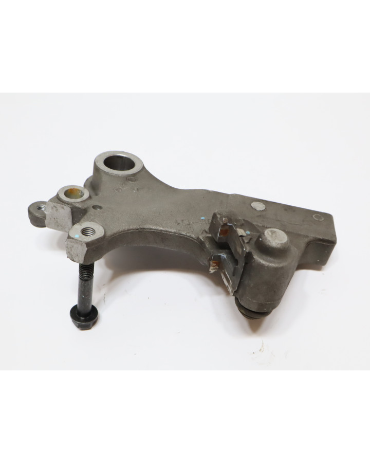 Honda CBR650F, bromsokshållare bak