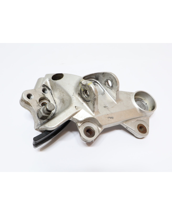 KTM 690 SMC R, fäste fotpinnne vänster