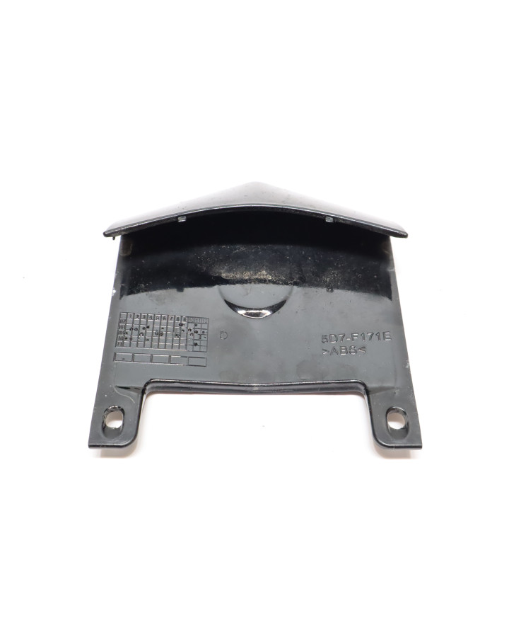 Yamaha YZF-R125, bakre mittkåpa