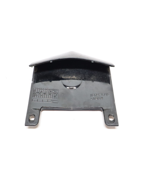 Yamaha YZF-R125, bakre mittkåpa