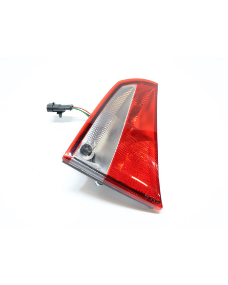 Aixam S9, inre baklykta vänster