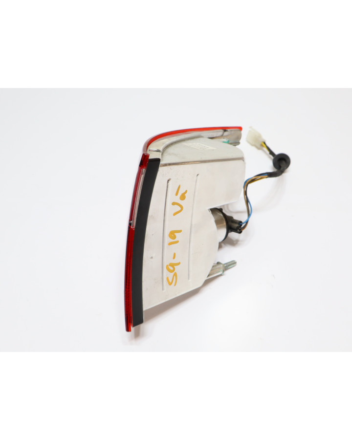 Aixam S9, baklykta vänster